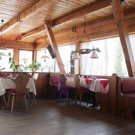 Burgdacherl Hotel Neubeuern Luaran gambar