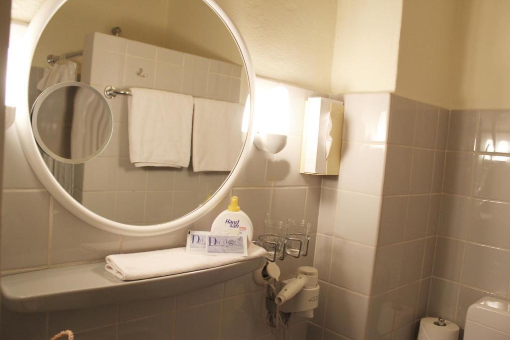 Burgdacherl Hotel Neubeuern Bilik gambar