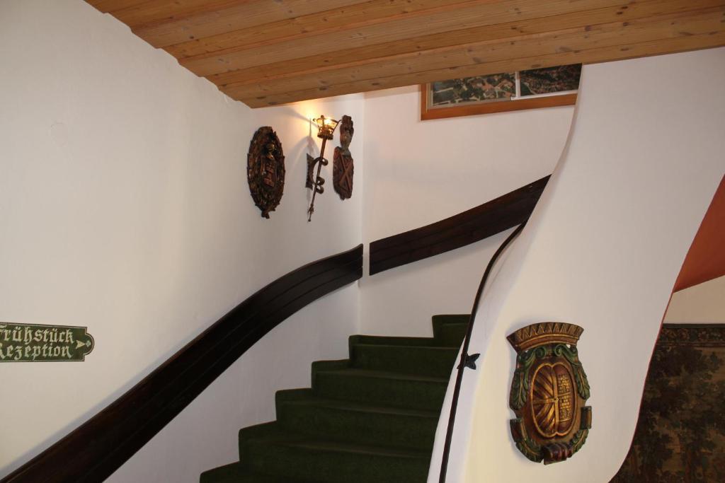 Burgdacherl Hotel Neubeuern Luaran gambar