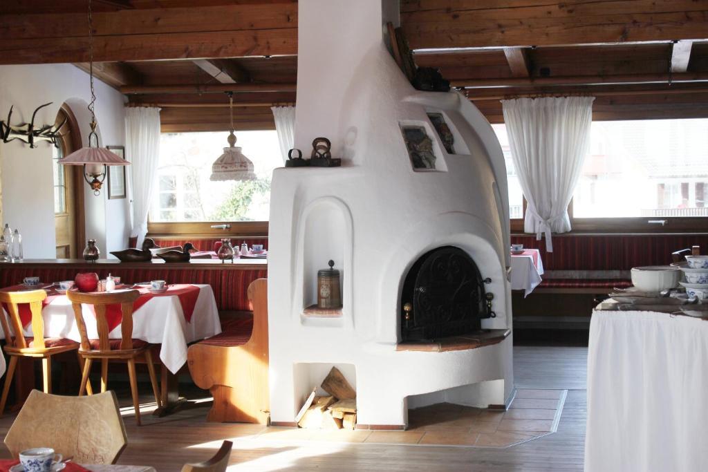 Burgdacherl Hotel Neubeuern Luaran gambar