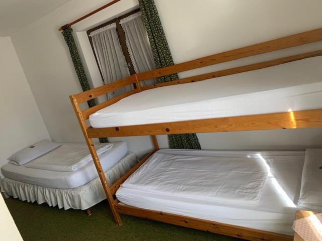 Burgdacherl Hotel Neubeuern Luaran gambar