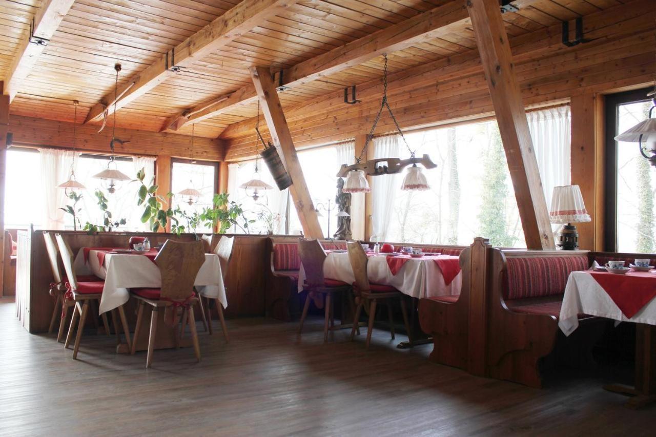 Burgdacherl Hotel Neubeuern Luaran gambar